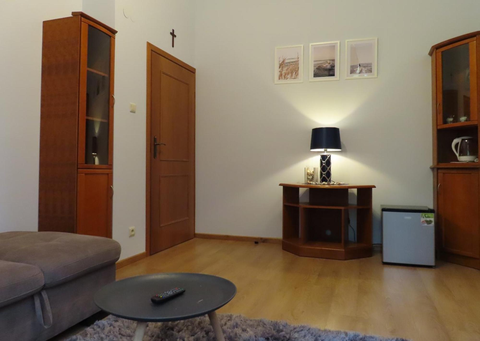 Hotel Dobry Zakatek Dom Rekolekcyjny Konstancin-Jeziorna Exteriér fotografie