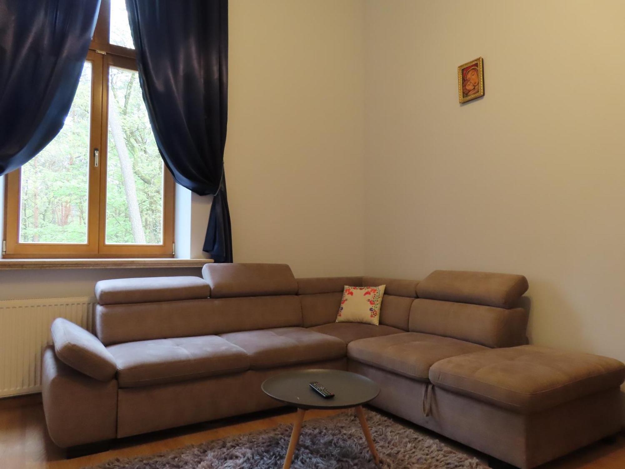 Hotel Dobry Zakatek Dom Rekolekcyjny Konstancin-Jeziorna Exteriér fotografie