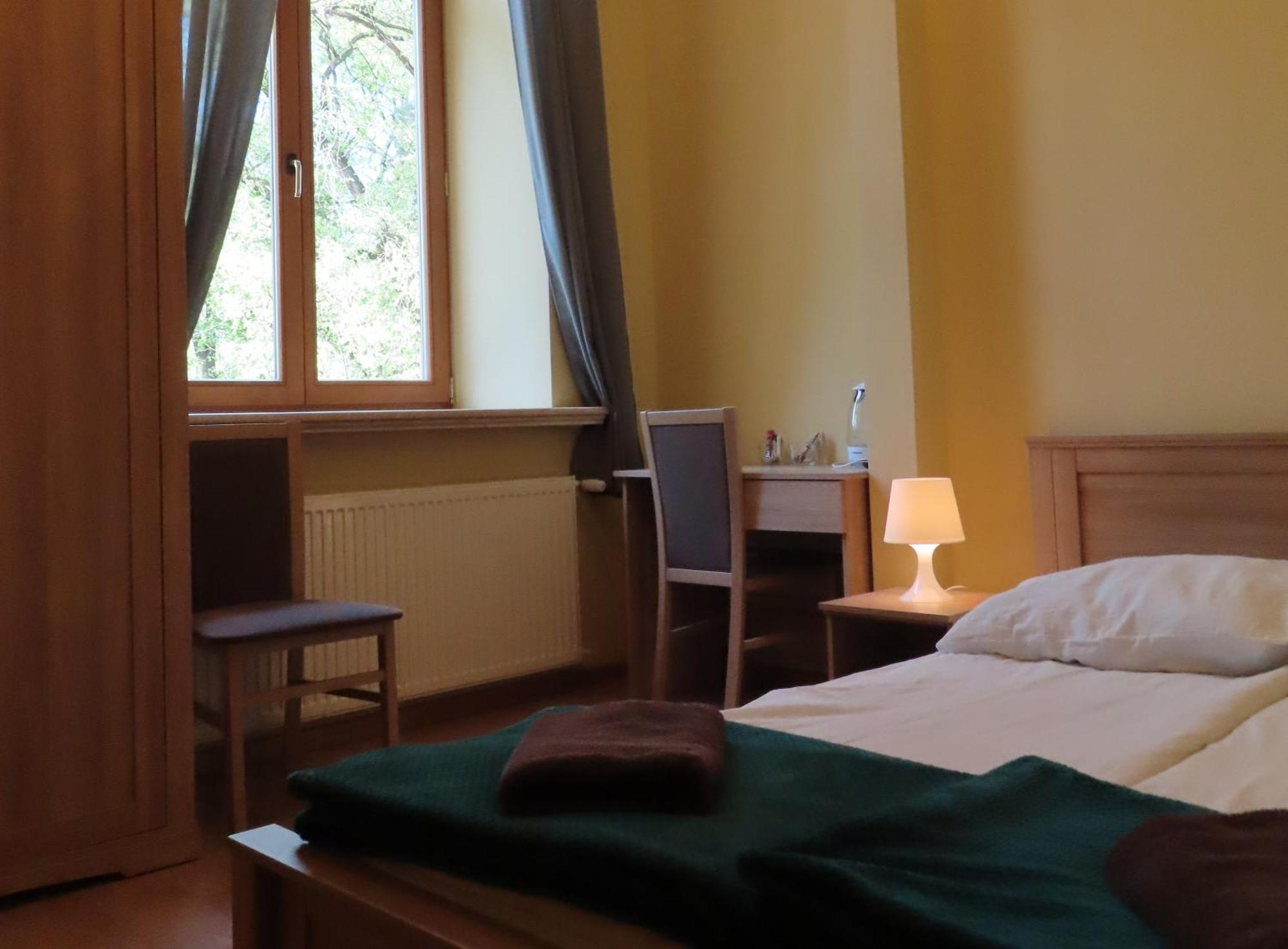Hotel Dobry Zakatek Dom Rekolekcyjny Konstancin-Jeziorna Exteriér fotografie