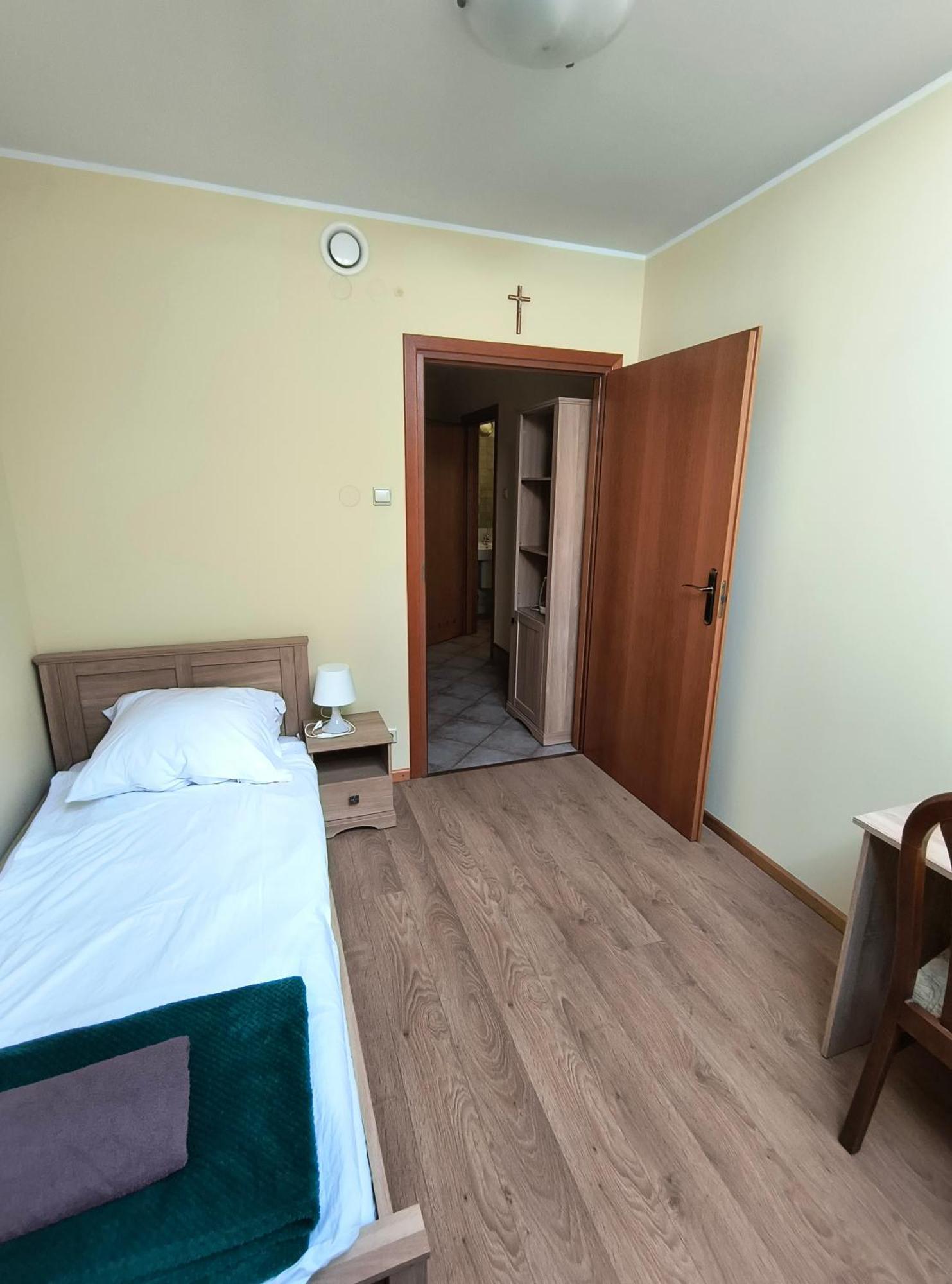 Hotel Dobry Zakatek Dom Rekolekcyjny Konstancin-Jeziorna Exteriér fotografie