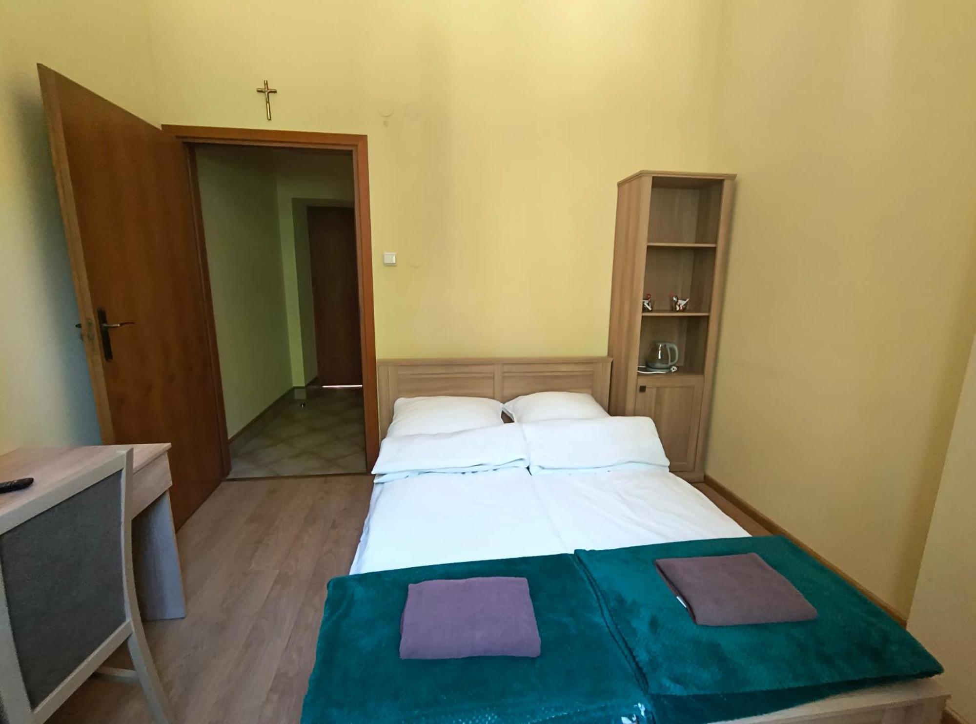 Hotel Dobry Zakatek Dom Rekolekcyjny Konstancin-Jeziorna Exteriér fotografie